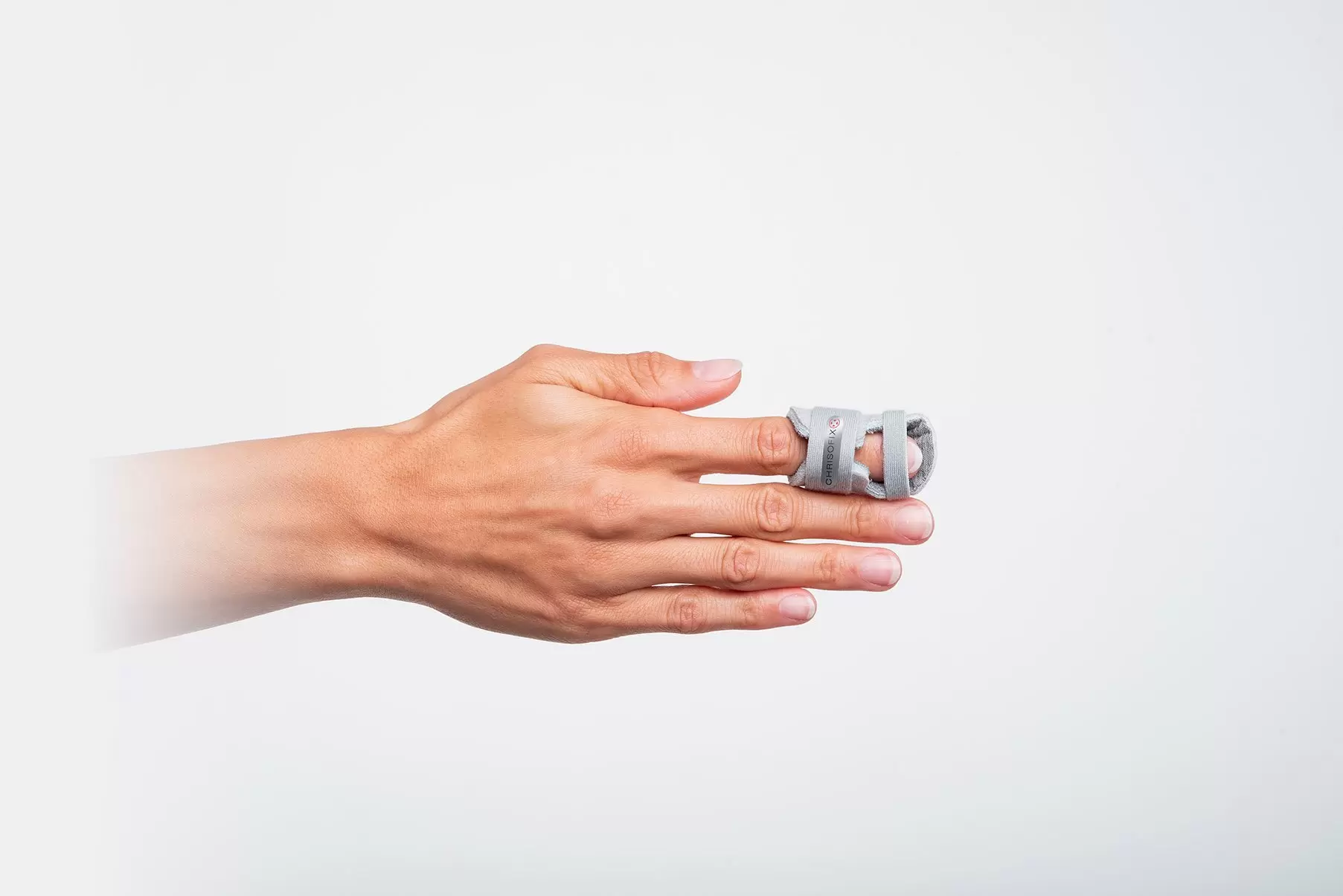Dorsal view of a Chrisofix mallet finger splint supporting the DIP joint